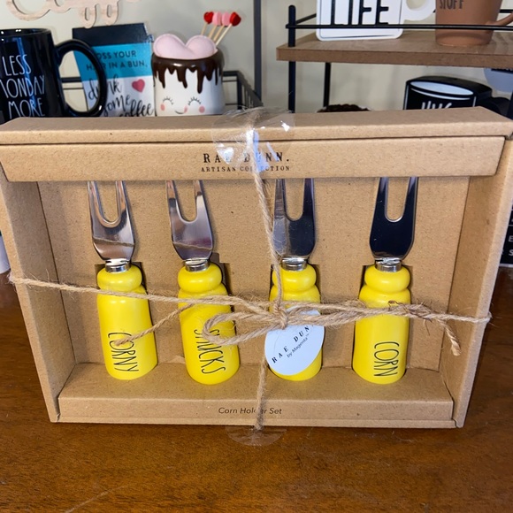 NWT Rae Dun Corn Holder Set Yellow! - Picture 3 of 4